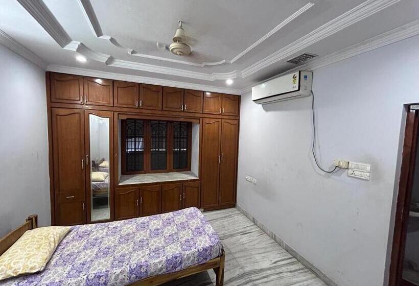 ベッドアンドブレックファースト Wings Nest