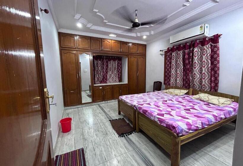 ベッドアンドブレックファースト Wings Nest