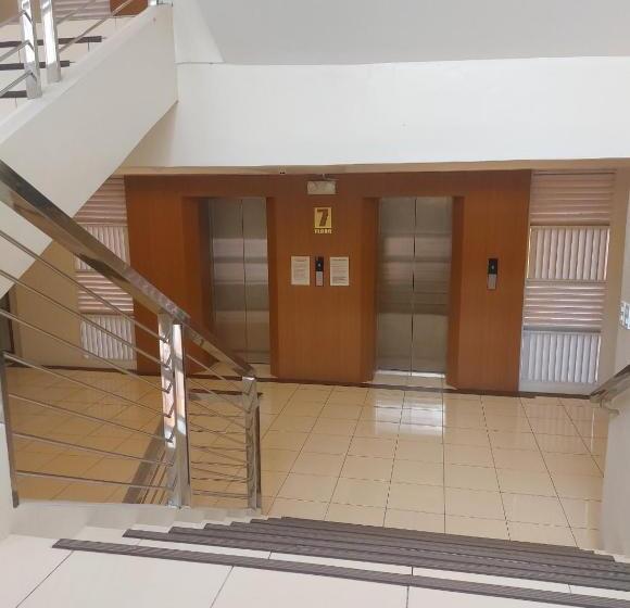 Dazzling Dash Apartelle