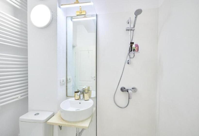 هتل Carol Park View