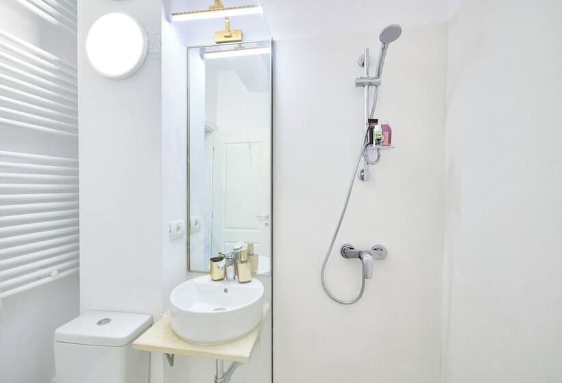 هتل Carol Park View