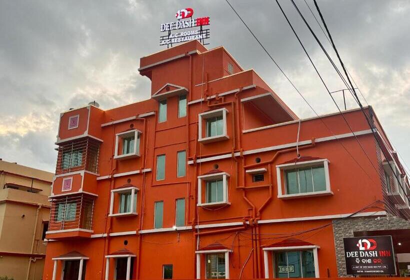 فندق Dee Dash Inn