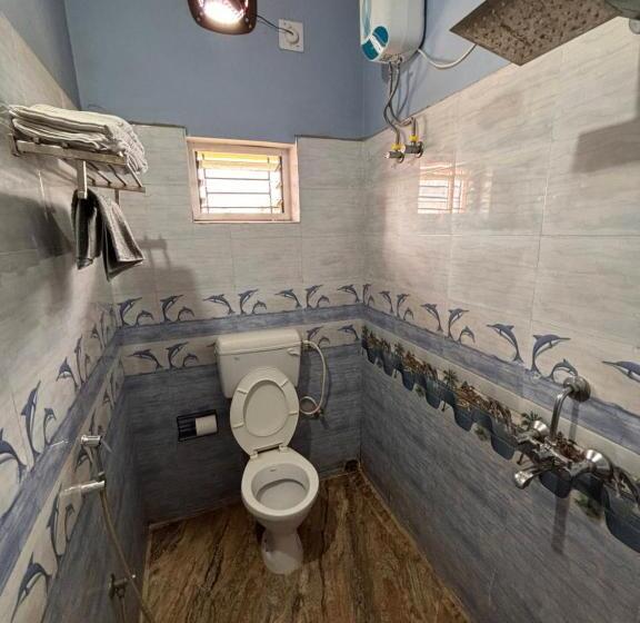 فندق Dee Dash Inn