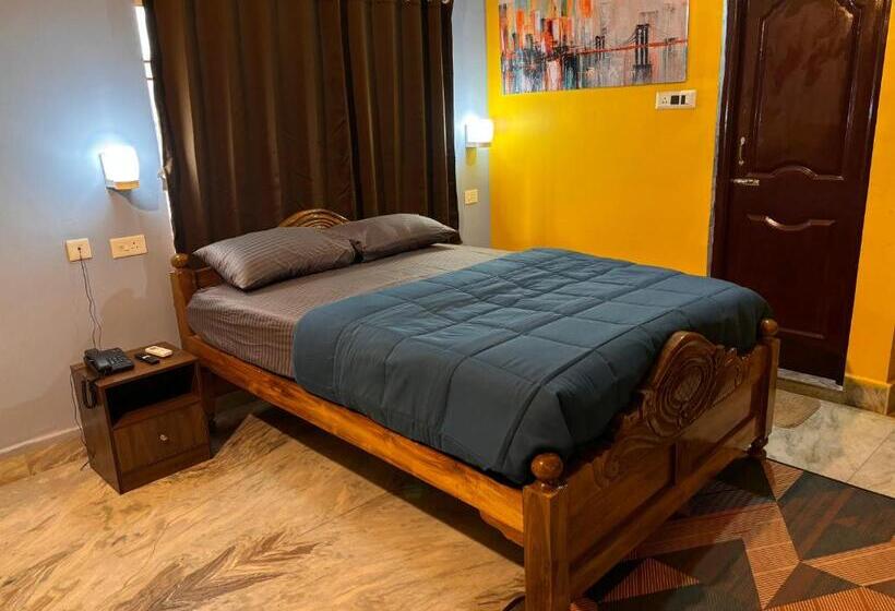 فندق Dee Dash Inn