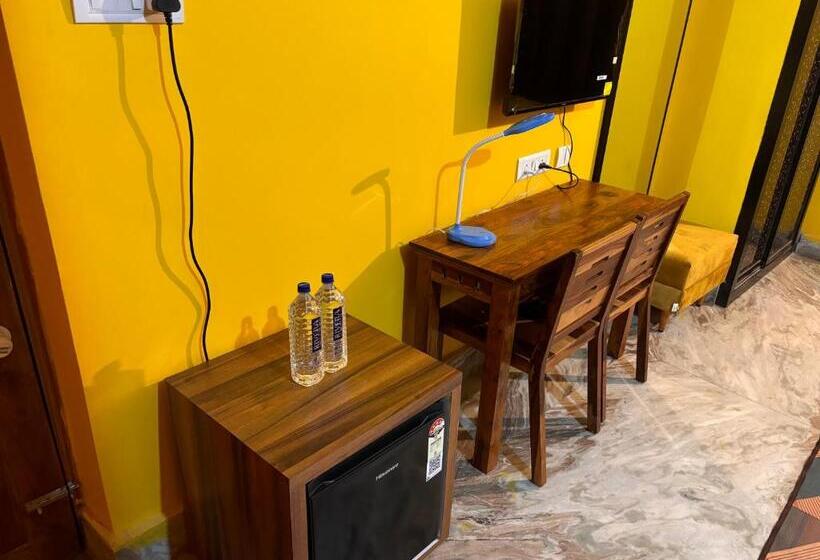 فندق Dee Dash Inn