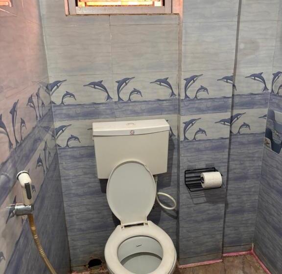 فندق Dee Dash Inn