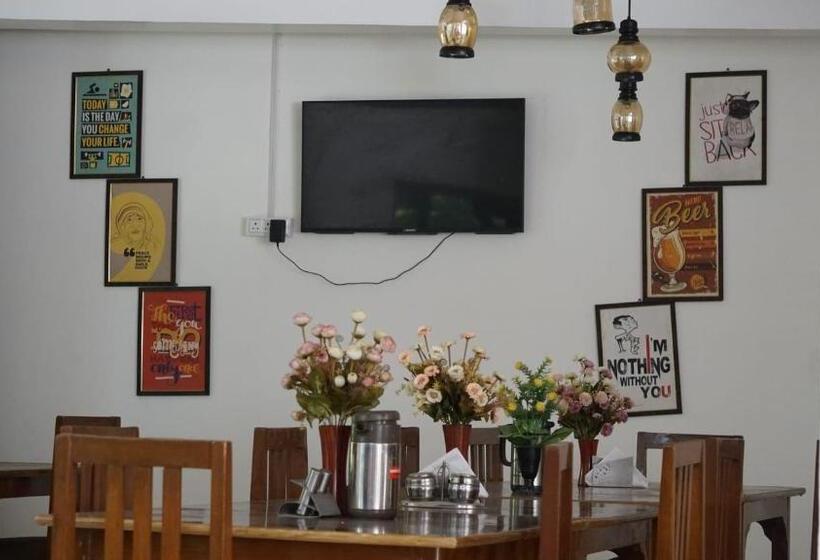 Отель Green Valley