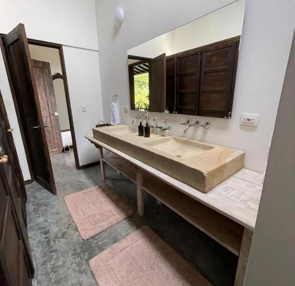 فندق Tukki Ecolodge