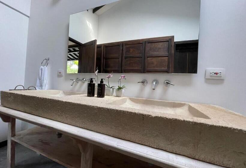 فندق Tukki Ecolodge