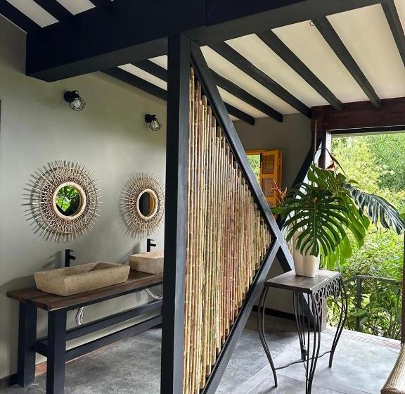 فندق Tukki Ecolodge