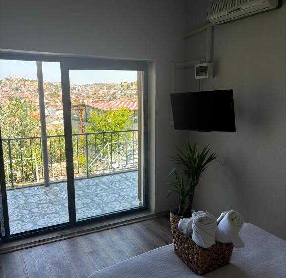 Отель Latibule Marin