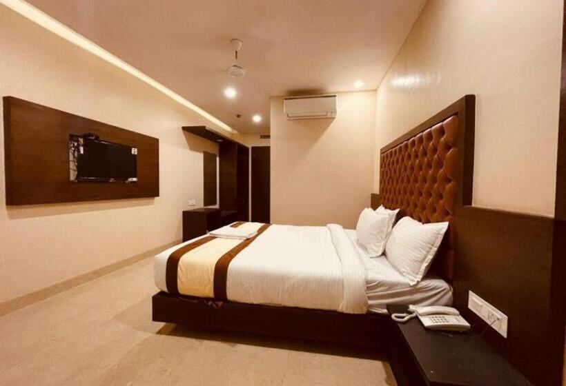 هتل Vertigo Suite Kurla West