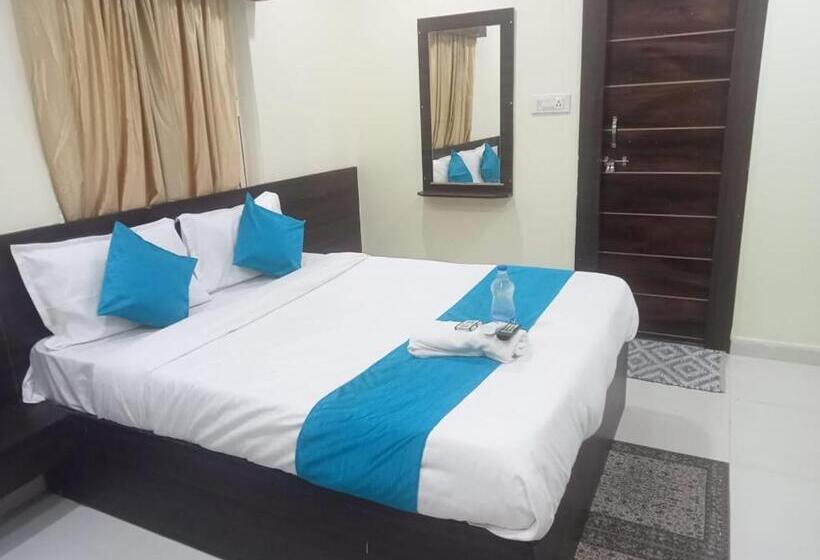 هتل Luxury Hill Top