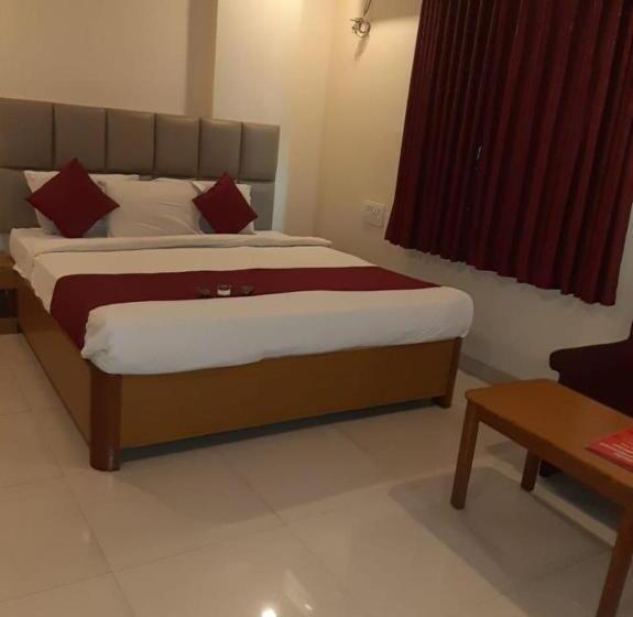 هتل Luxury Hill Top