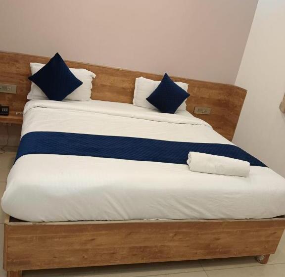 هتل Luxury Hill Top