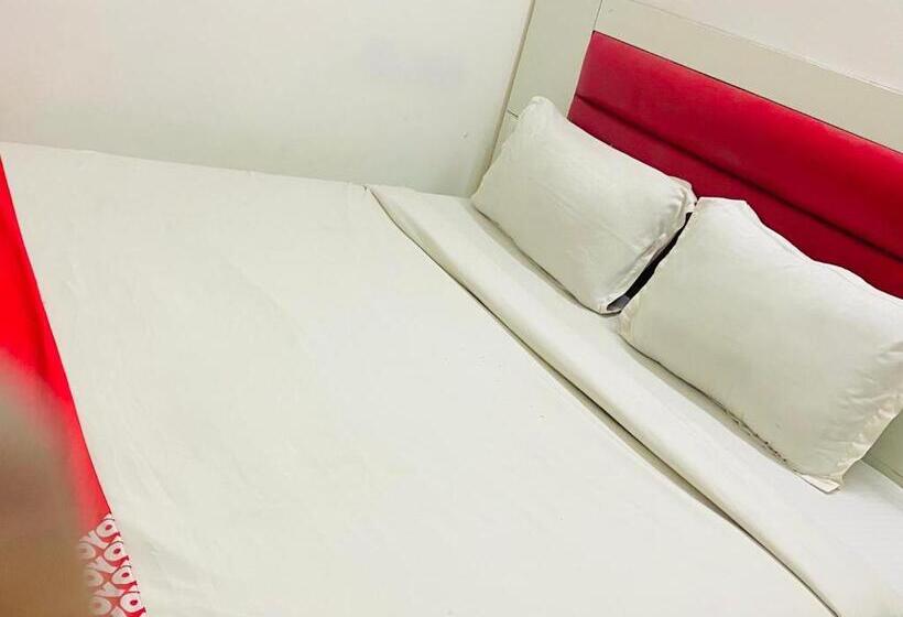 Отель S Franso Suites