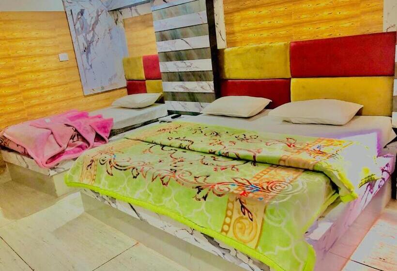 Hotel Shree Sai Basera