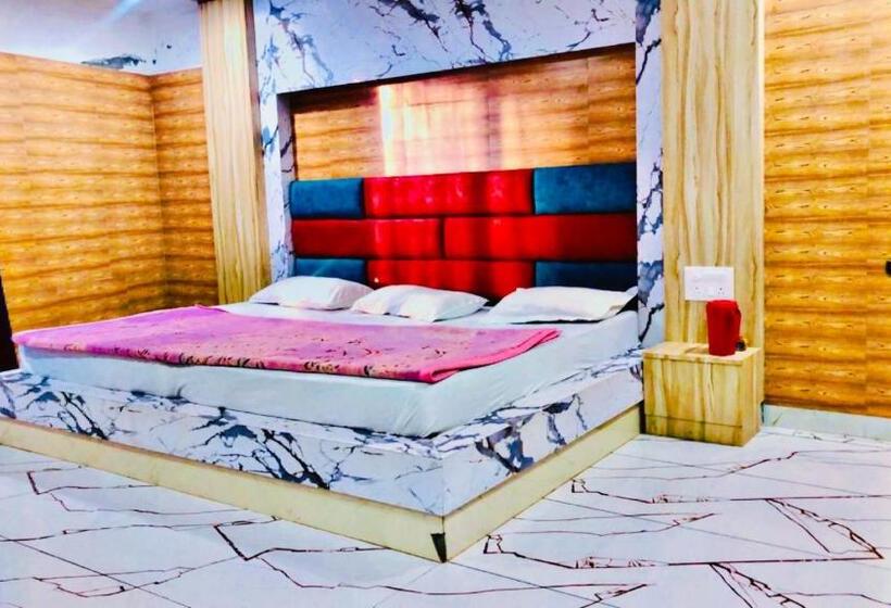 Hotel Shree Sai Basera