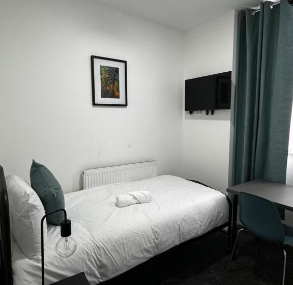 Отель The Court House