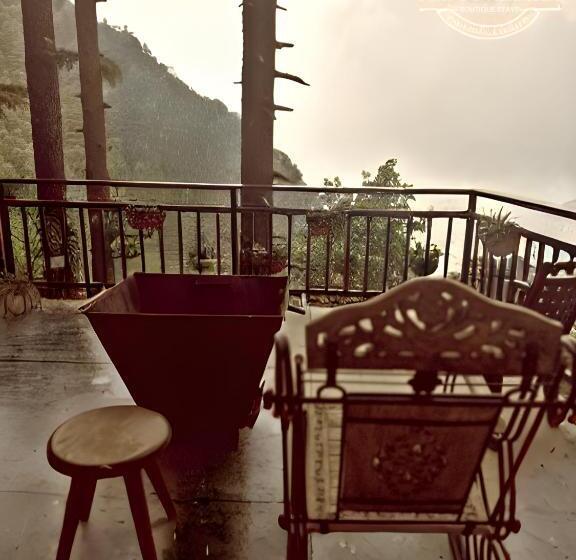 ホテル The Coverpage Boutique Stays Mussoorie