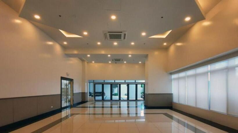 Luxestaysmnl Parisian Charm 1br Suite Pool Gym 400mbps Wifi Netflix Amazing City View