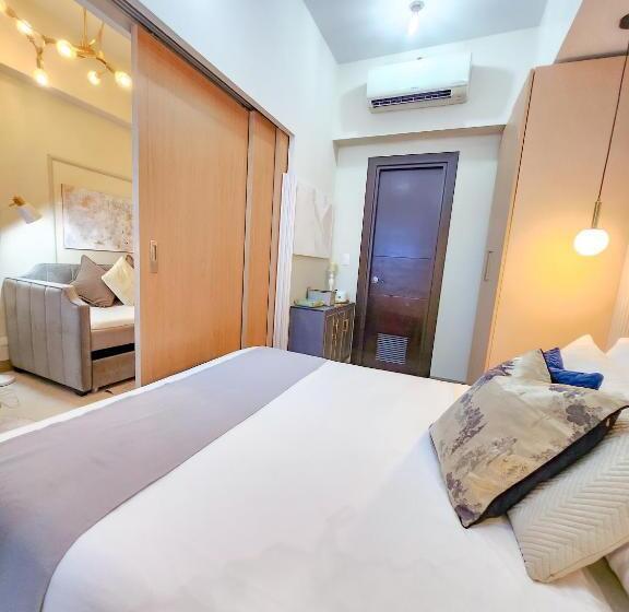 Luxestaysmnl Parisian Charm 1br Suite Pool Gym 400mbps Wifi Netflix Amazing City View