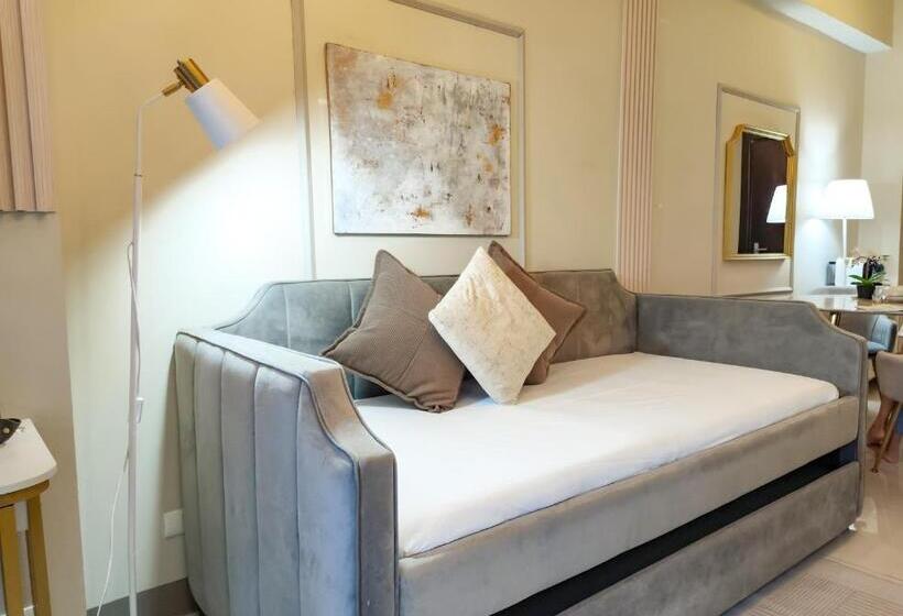 Luxestaysmnl Parisian Charm 1br Suite Pool Gym 400mbps Wifi Netflix Amazing City View