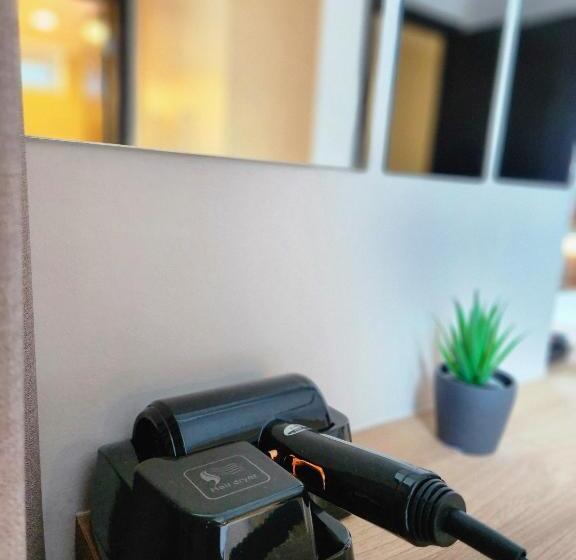 Luxestaysmnl Stylish Family 2br Suite Poolgym 400mbps Wifi Netflx Amazing City View