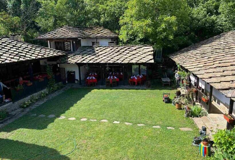 Pansiyon хаджидимовата къща