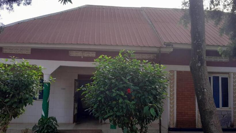 پانسیون Bride Hotel Iganga District