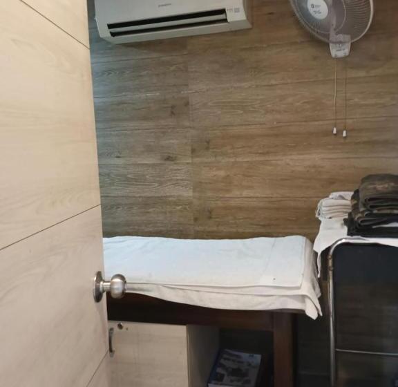 פנסיון Bright Guest House