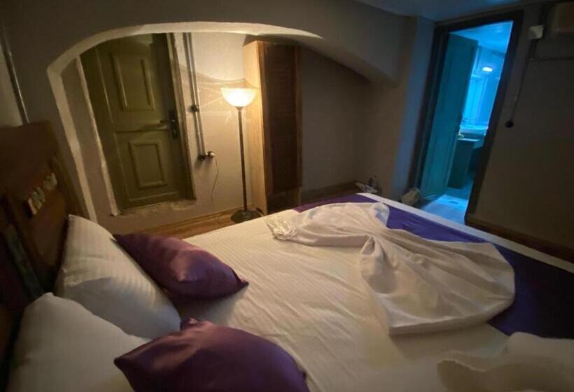 Пансион Latibule Macaron Guest House