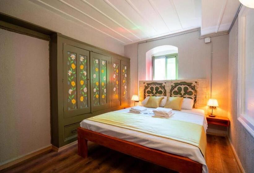 Пансион Latibule Macaron Guest House