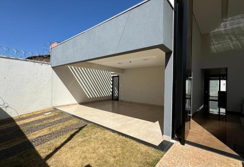 פנסיון Dilucca Suíte 01   Pousada Karaiba Prox Umc, Praia Clube E Shopping