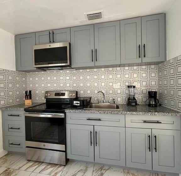 펜션 Praga S House