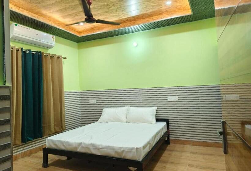 بنسيون Purnotsav