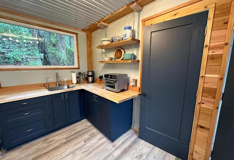 膳宿费 Thetis Island Get Away Cottage