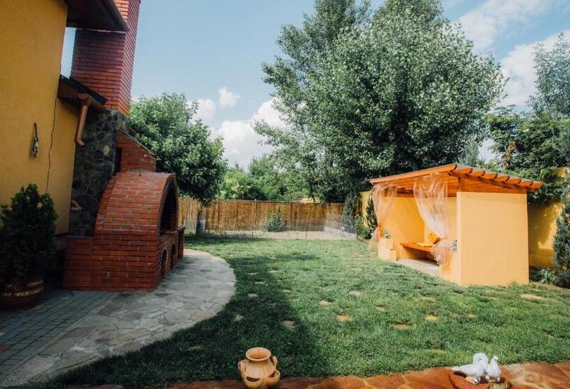 پانسیون Villa Fenix