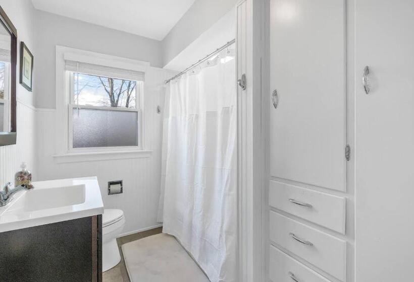 The Dawdy Haus Bed And Breakfast