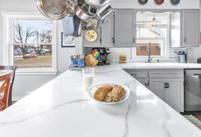 The Dawdy Haus Bed And Breakfast