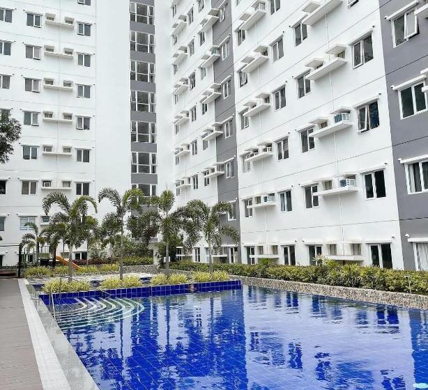 Sienna Aesthetic Studio Unit With Fast Internet