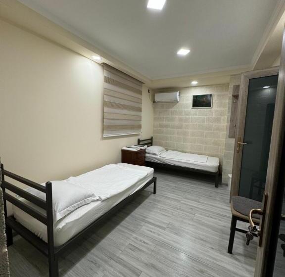 فندق صغير Merci Of Meghri