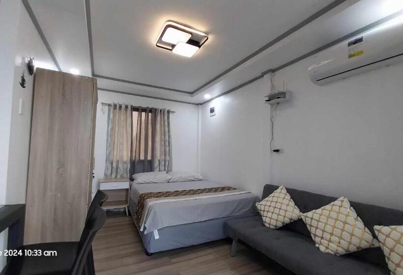 הוסטל Olango Transient   Riverview