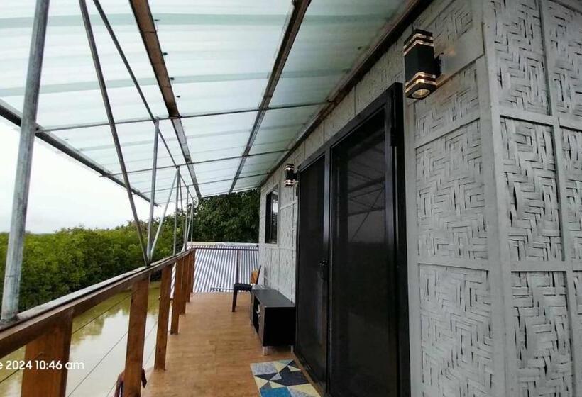 הוסטל Olango Transient   Riverview