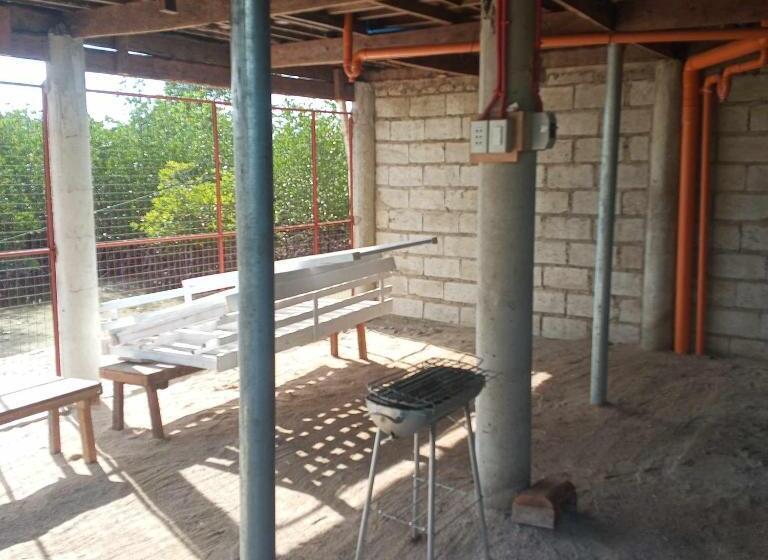 הוסטל Olango Transient   Riverview