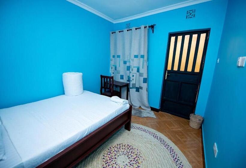 הוסטל Wonderland Home