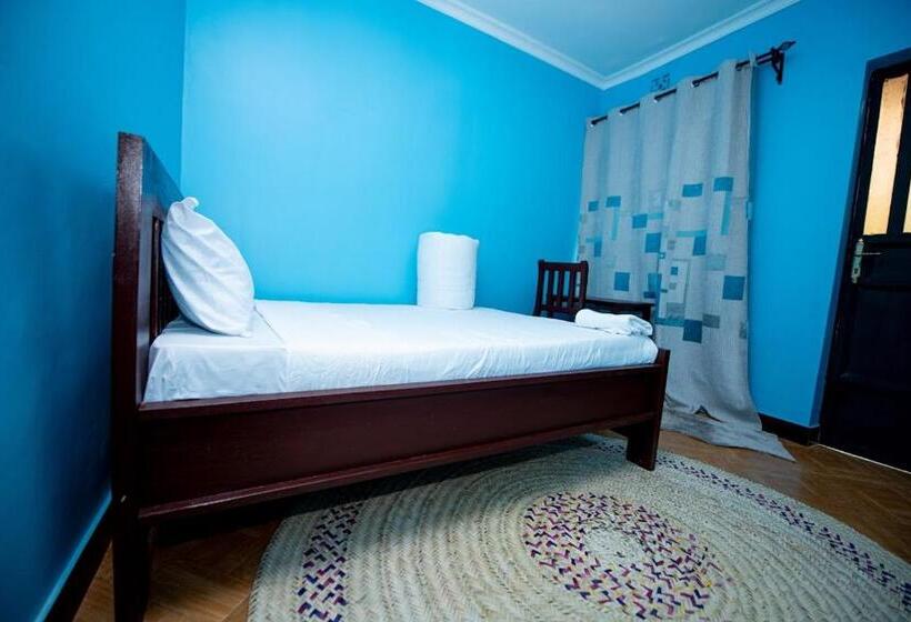 הוסטל Wonderland Home