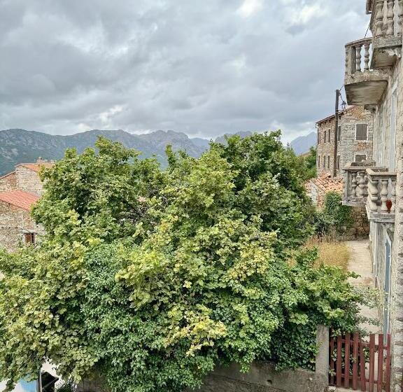 צימר Chambre De Charme à Evisa