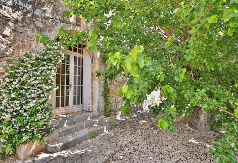 ベッドアンドブレックファースト Chambres D Hôtes Les Temps Heureux