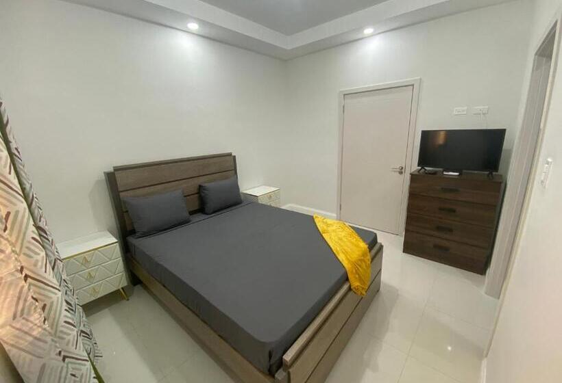 تختخواب و صبحانه Chateau Charme